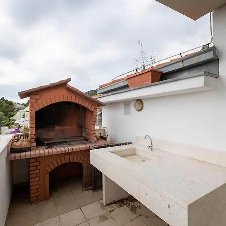 Meje Apartment Split
